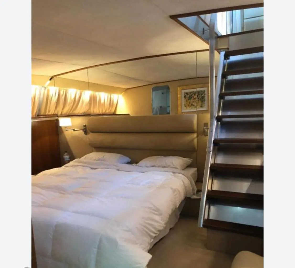 מלון Gzira Johnny M Yacht Private 0*,  מלטה